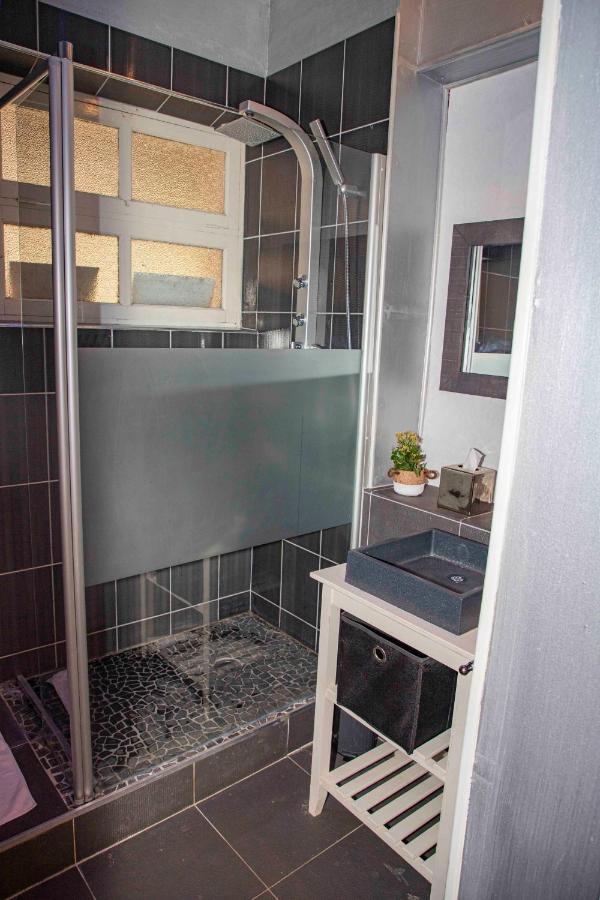 Les Suites De La Domaine Chateau De Fretoy Morlet Buitenkant foto