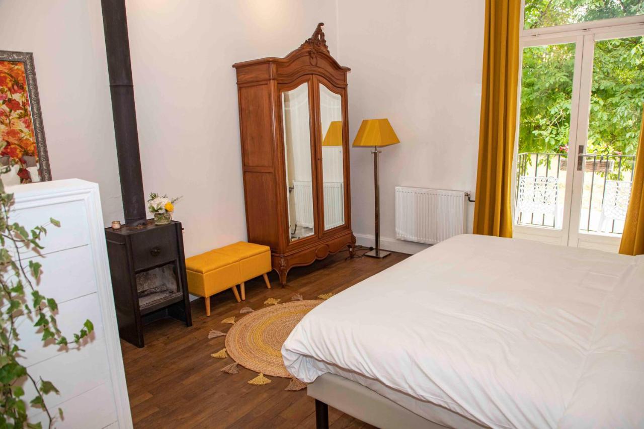 Les Suites De La Domaine Chateau De Fretoy Morlet Buitenkant foto