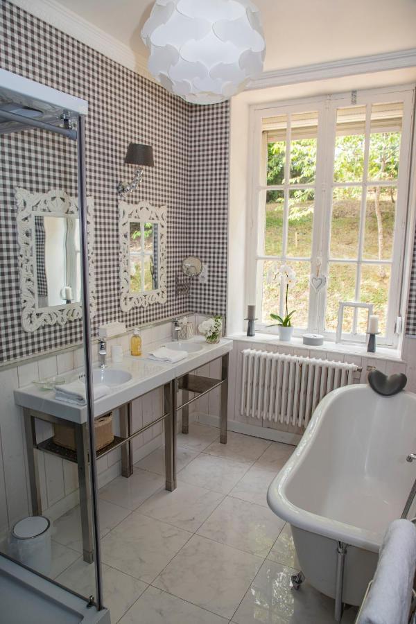 Les Suites De La Domaine Chateau De Fretoy Morlet Buitenkant foto